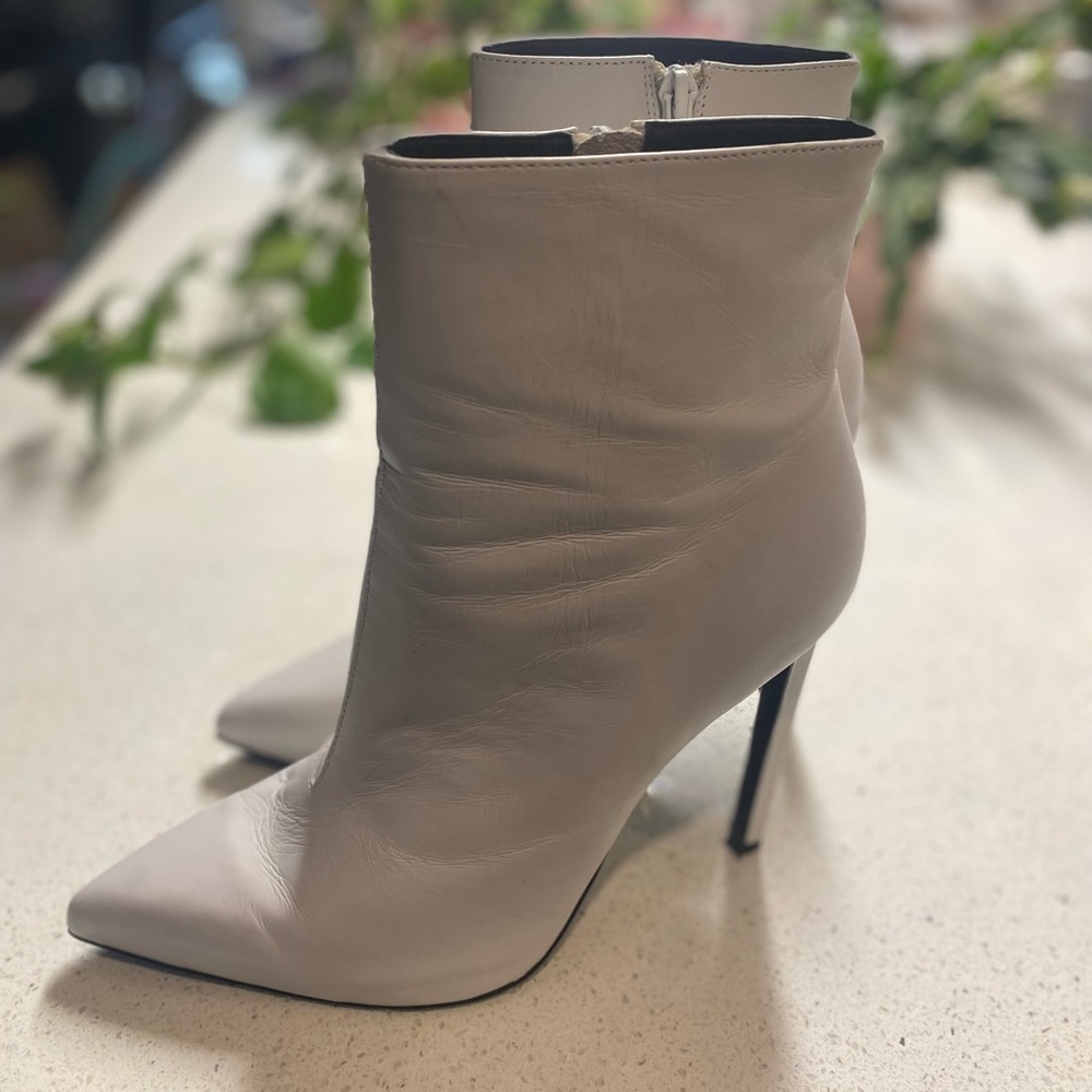 Tony Bianco White Leather Ankle Boots